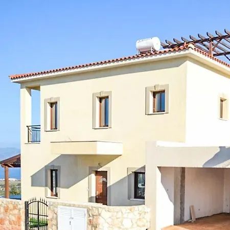 In Sleeps 6 Includes Swimming Pool Air Con And Wifi Villa Neo Chorio