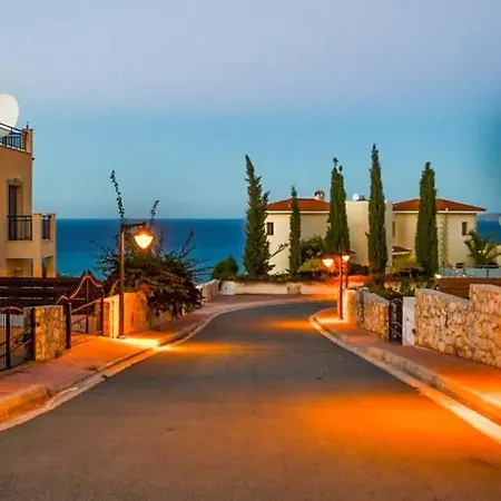 In Sleeps 6 Includes Swimming Pool Air Con And Wifi * Neo Chorio