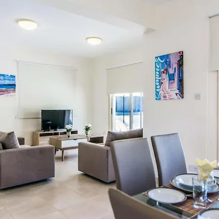 In Sleeps 6 Includes Swimming Pool Air Con And Wifi Villa Neo Chorio